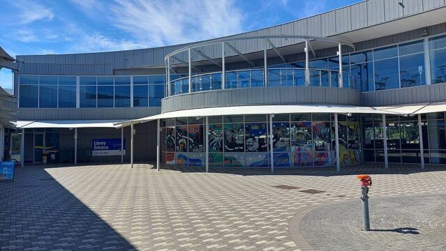 Cannington Leisureplex Library