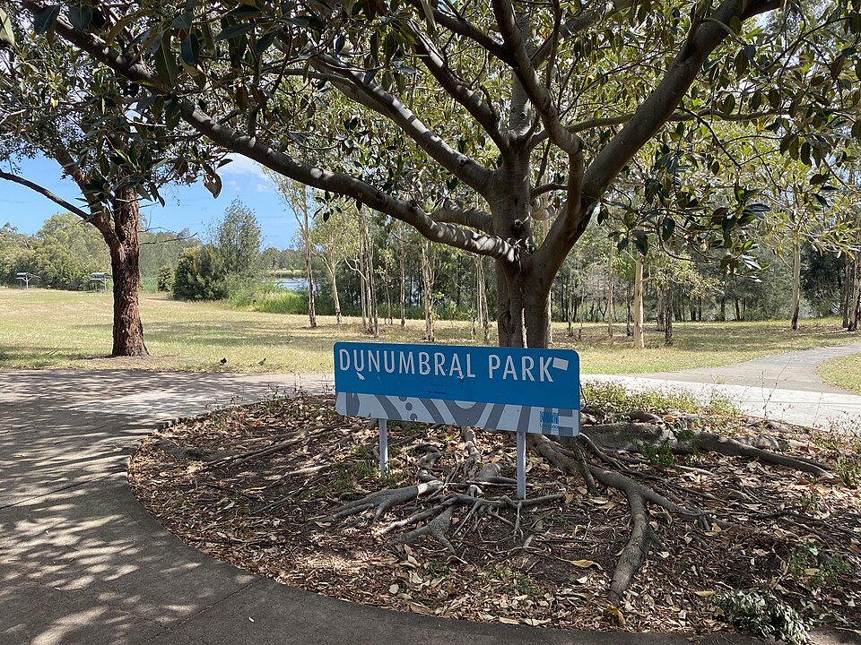 Dunumbral Park