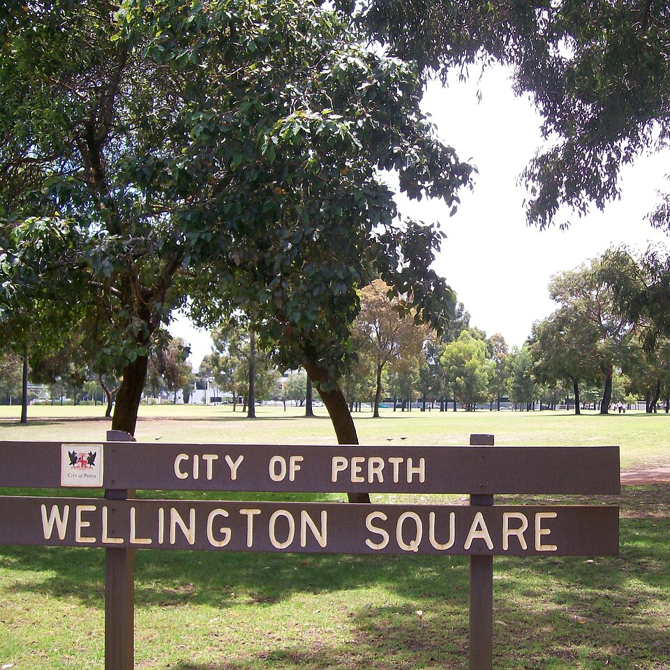 Moort-ak Waadiny / Wellington Square