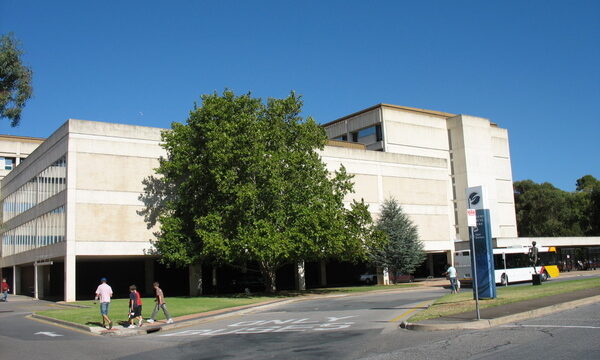 Flinders Medical Centre